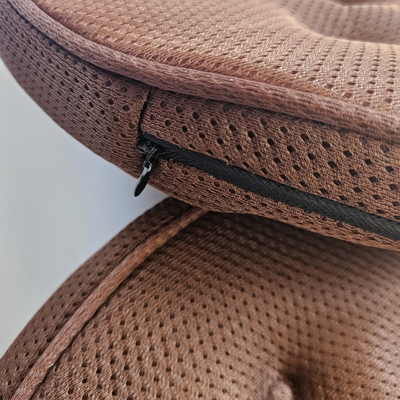 Brown Big Hippo Barstool Seats - Picture 3 of 9